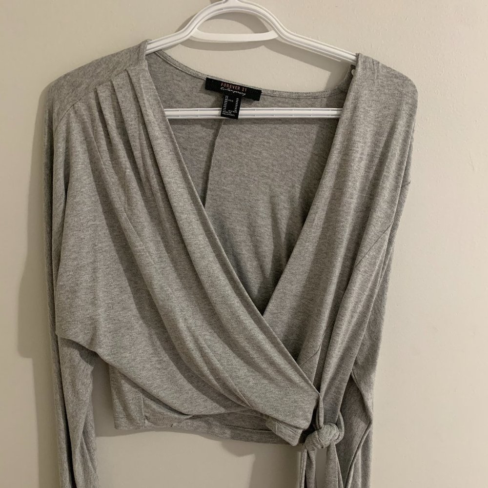 Women's Forever 21 Wrap Around Long Sleeve Top Fall